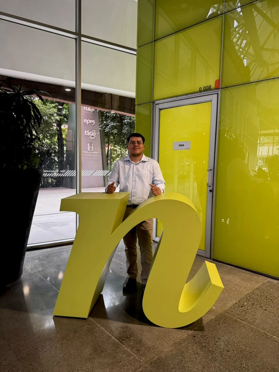 Arnold Boza durante la visita académica a Ruta N